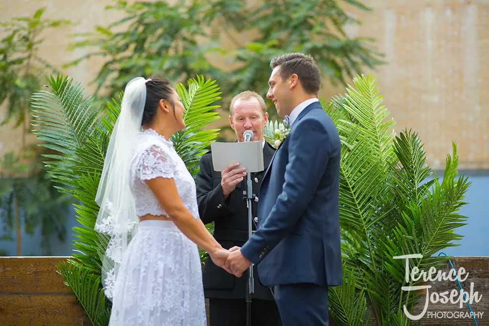 13_Bermondsey_Yard_Café_Wedding_Photographer_ 0013