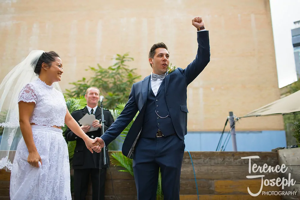 14_Bermondsey_Yard_Café_Wedding_Photographer_ 0014