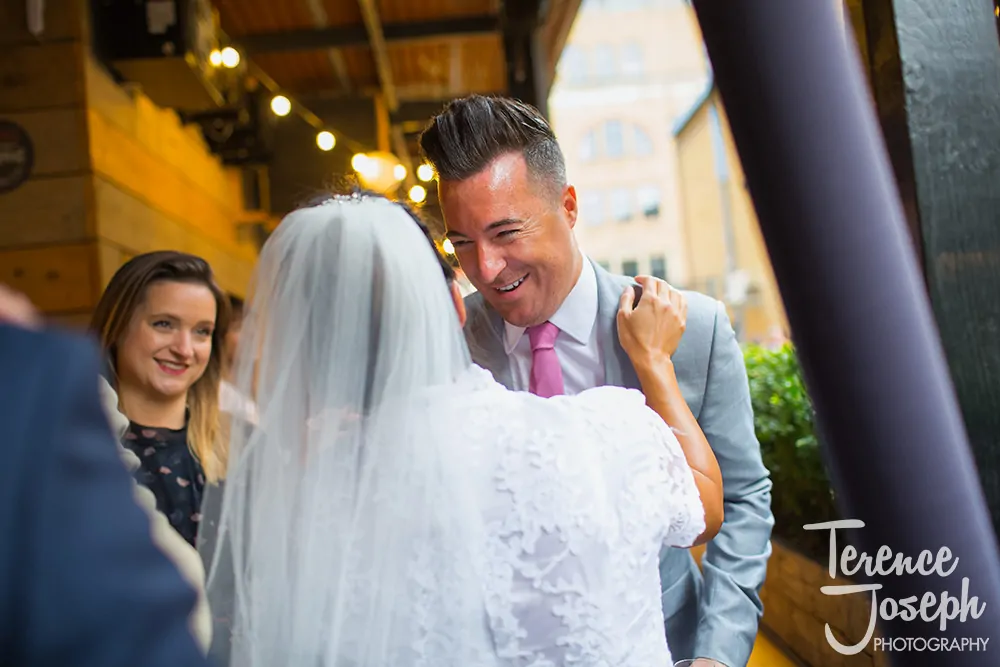 16_Bermondsey_Yard_Café_Wedding_Photographer_ 0016